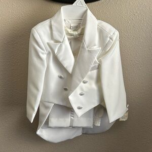 Full tux for kids . From the gentleman tux club. Never worn